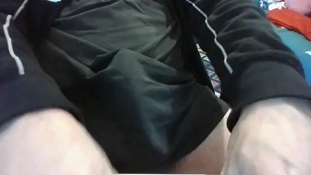 alessexxx24 online show from April 4, 2026, 8:43 am