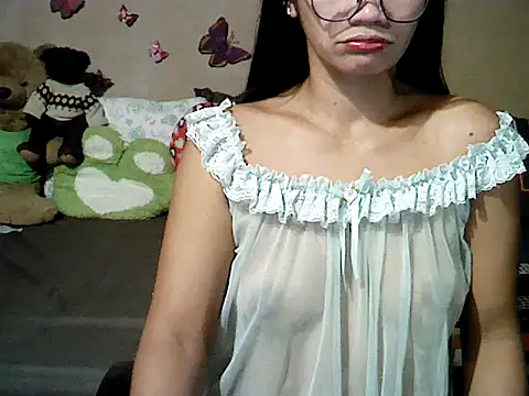 Mia Rein online show from February 2, 2026, 2:05 pm