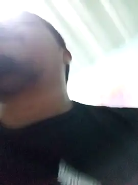 Snapshot of Vulckano43 chatting on January 18, 2025, 4:31 pm Vulckano43 online show from January 18, 2025, 4:31 pm