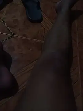 Snapshot of Vulckano43 chatting on October 17, 2025, 8:17 am Vulckano43 online show from October 17, 2025, 8:17 am