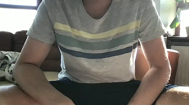 Snapshot of Perwers_41 chatting on March 10, 2025, 7:55 am Perwers 41 online show from March 10, 2025, 7:55 am