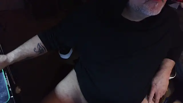 Snapshot of Drake_DVamp chatting on March 20, 2025, 6:30 am Drake DVamp online show from March 20, 2025, 6:30 am