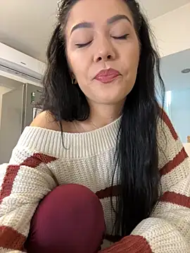 Snapshot of denise_k chatting on November 10, 2025, 12:54 pm denise k online show from November 10, 2025, 12:54 pm