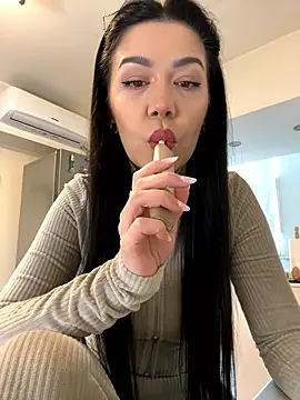 Snapshot of denise_k chatting on January 15, 2026, 12:41 pm denise k online show from January 15, 2026, 12:41 pm