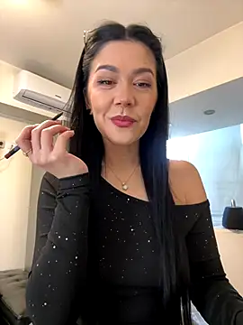 Snapshot of denise_k chatting on December 16, 2025, 12:42 pm denise k online show from December 16, 2025, 12:42 pm