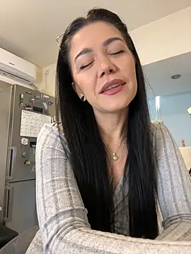 Snapshot of denise_k chatting on November 11, 2025, 12:55 pm denise k online show from November 11, 2025, 12:55 pm