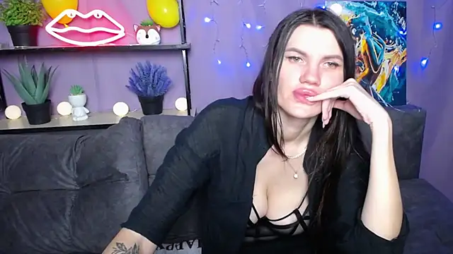 MilaLoona online show from January 23, 2025, 4:15 pm