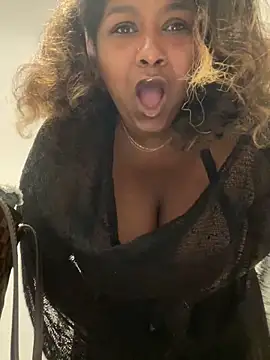 BigFineSelena online show from April 14, 2026, 2:55 pm