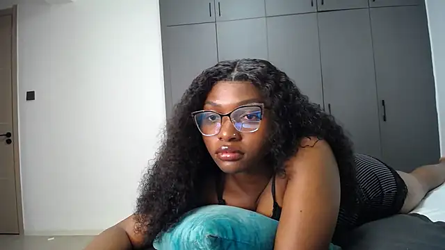 Snapshot of Pretty_Liya08 chatting on May 14, 2026, 8:50 pm Pretty Liya08 online show from May 14, 2026, 8:50 pm