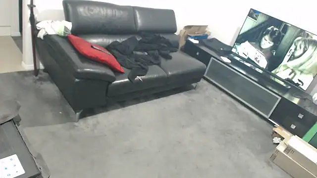 Snapshot of shhhoot73 chatting on November 22, 2025, 10:03 am shhhoot73 online show from November 22, 2025, 10:03 am