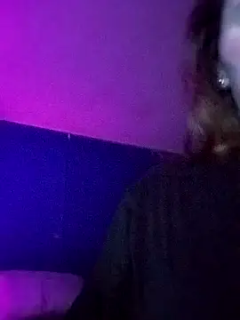 Snapshot of LunaaLovely chatting on February 23, 2026, 4:25 am LunaaLovely online show from February 23, 2026, 4:25 am