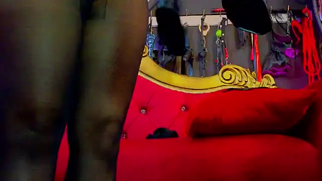 PerlaDivaio online show from September 22, 2025, 2:12 pm