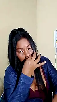 rosmery-navarro online show from March 18, 2025, 4:07 am