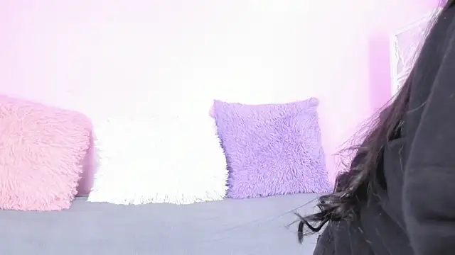 Snapshot of miss_soffi_ chatting on September 13, 2025, 12:27 pm miss soffi online show from September 13, 2025, 12:27 pm