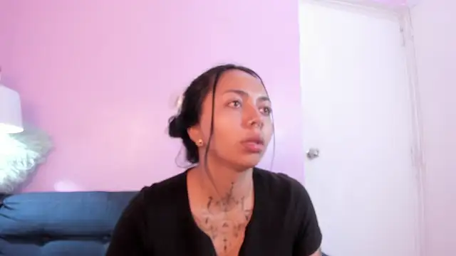 miss soffi  online show from July 25, 2026, 12:22 pm