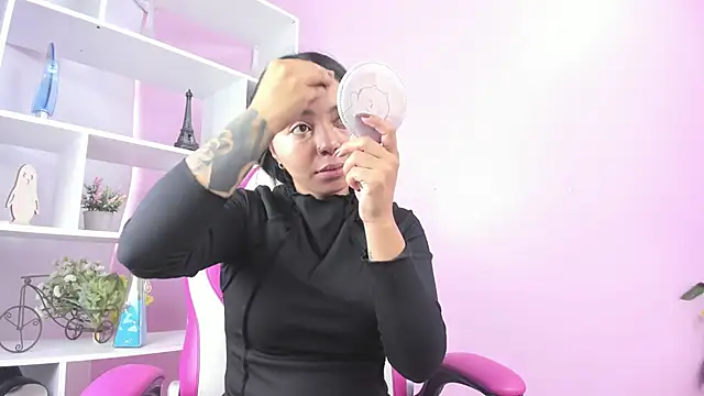 Snapshot of miss_soffi_ chatting on March 7, 2025, 12:12 pm miss soffi online show from March 7, 2025, 12:12 pm