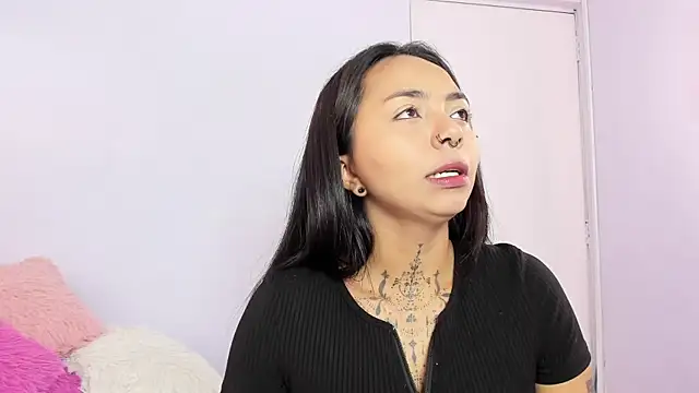 Snapshot of miss_soffi_ chatting on September 27, 2025, 12:22 pm miss soffi online show from September 27, 2025, 12:22 pm