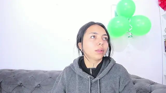 miss soffi  online show from March 19, 2026, 12:38 pm