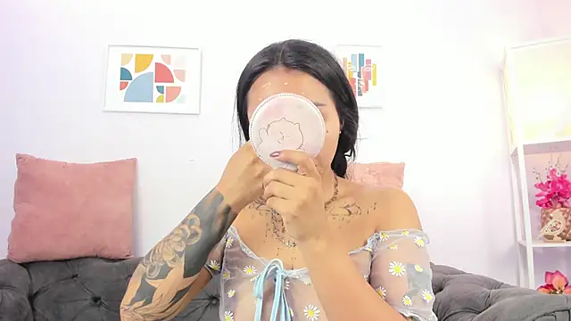 Snapshot of miss_soffi_ chatting on February 26, 2025, 12:27 pm miss soffi online show from February 26, 2025, 12:27 pm