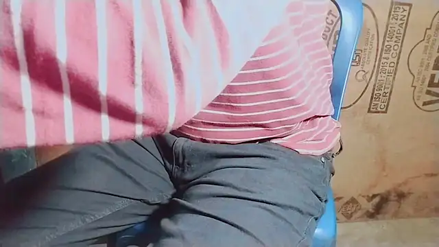 vampynik online show from September 16, 2025, 9:32 am