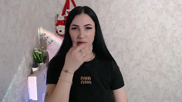 MisssShy  online show from December 21, 2025, 5:31 am