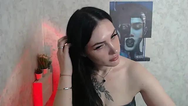 MisssShy  online show from November 11, 2025, 7:41 pm