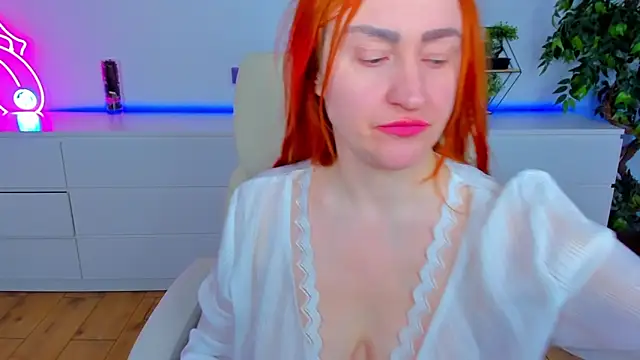Snapshot of Kamilla_Hot chatting on March 6, 2026, 6:52 am Kamilla Hot online show from March 6, 2026, 6:52 am