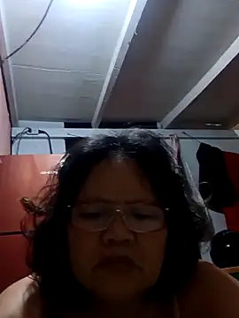 Snapshot of Chubbysweetmom chatting on January 28, 2025, 10:01 pm Chubbysweetmom online show from January 28, 2025, 10:01 pm