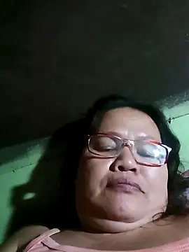 Snapshot of Chubbysweetmom chatting on February 28, 2025, 11:58 am Chubbysweetmom online show from February 28, 2025, 11:58 am