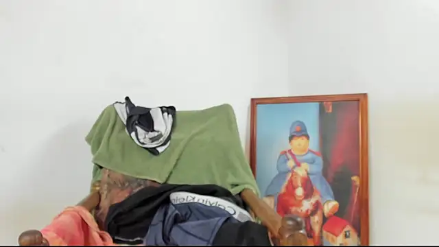 Black Master19cm online show from October 7, 2025, 9:49 pm