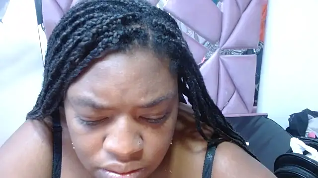 morenahott1 online show from March 19, 2026, 1:33 pm