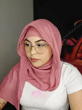 Snapshot of Hana___ chatting on May 25, 2026, 9:46 pm Hana online show from May 25, 2026, 9:46 pm