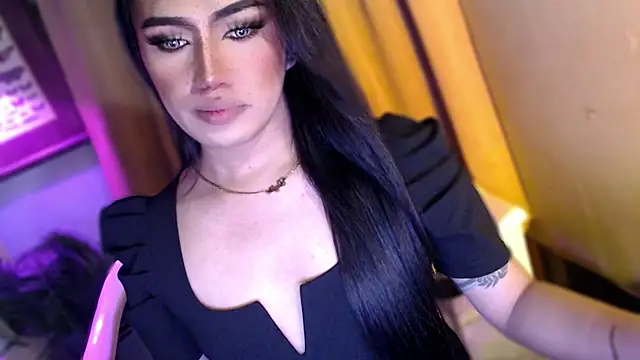 Felina felicia online show from April 14, 2026, 5:51 pm