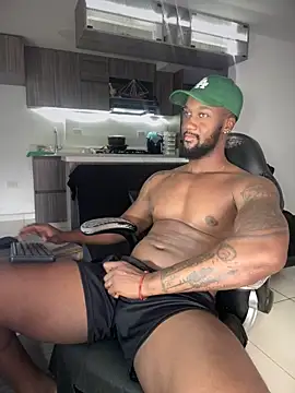 Snapshot of blackdrey18 chatting on September 20, 2025, 2:44 pm blackdrey18 online show from September 20, 2025, 2:44 pm