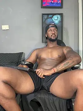Snapshot of blackdrey18 chatting on February 26, 2025, 4:49 pm blackdrey18 online show from February 26, 2025, 4:49 pm