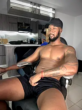 Snapshot of blackdrey18 chatting on September 13, 2025, 2:06 pm blackdrey18 online show from September 13, 2025, 2:06 pm