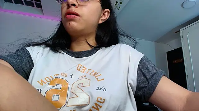 Snapshot of yesie_hot chatting on March 14, 2026, 1:22 am yesie hot online show from March 14, 2026, 1:22 am