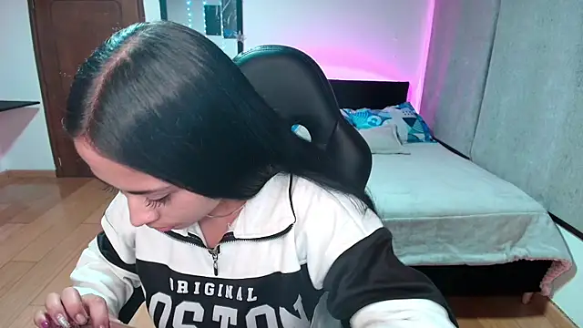 yesie hot online show from January 31, 2025, 12:39 am