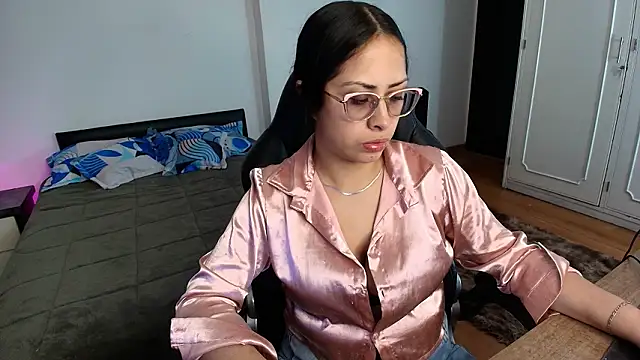 Snapshot of yesie_hot chatting on March 21, 2026, 1:29 am yesie hot online show from March 21, 2026, 1:29 am