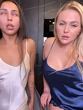 Snapshot of Keep_us_wild chatting on January 18, 2025, 12:46 am Keep us wild online show from January 18, 2025, 12:46 am