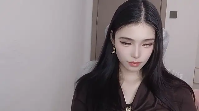 Tibbie-66 online show from April 24, 2026, 10:39 am