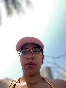 Snapshot of SheenaBrooke chatting on February 22, 2026, 4:59 am SheenaBrooke online show from February 22, 2026, 4:59 am