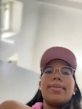 Snapshot of SheenaBrooke chatting on February 16, 2026, 5:17 am SheenaBrooke online show from February 16, 2026, 5:17 am