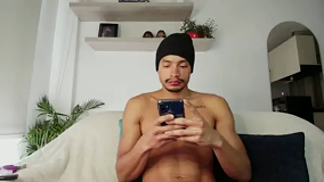 Robyn Miller online show from October 28, 2025, 3:11 pm