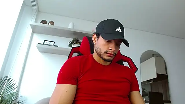 Robyn Miller online show from October 11, 2025, 7:04 pm