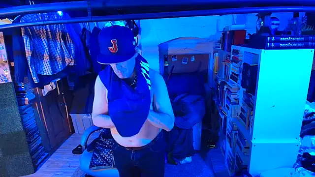 cumhungrybottom4u online show from March 7, 2026, 5:47 am