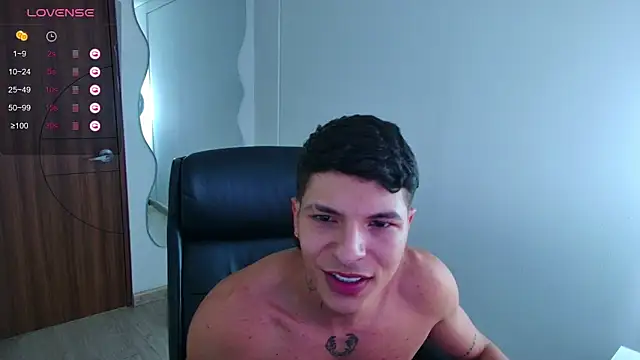 Snapshot of harrisoncuper chatting on March 17, 2026, 9:40 pm harrisoncuper online show from March 17, 2026, 9:40 pm