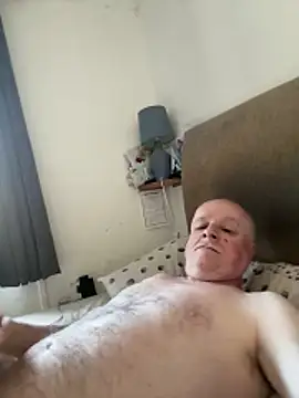 locallad88 online show from May 18, 2026, 6:51 am
