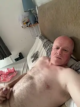 locallad88 online show from September 10, 2025, 2:49 pm