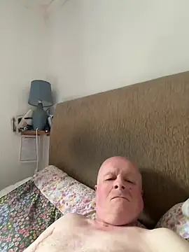 locallad88 online show from October 10, 2025, 1:56 pm